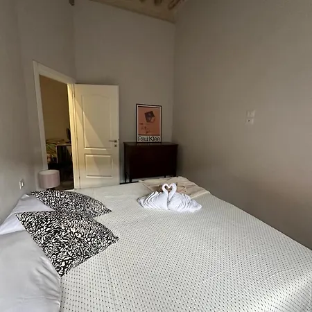 Duomo-ni Apartamento